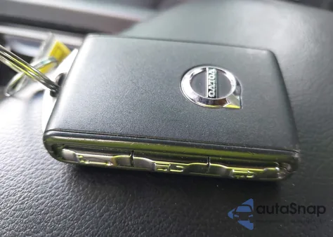 2021 Volvo S60 T5 Momentum from USA, damaged, VIN 7JR102FK2MG093353